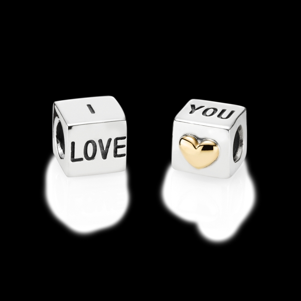 Pandora 'I love you' charm
